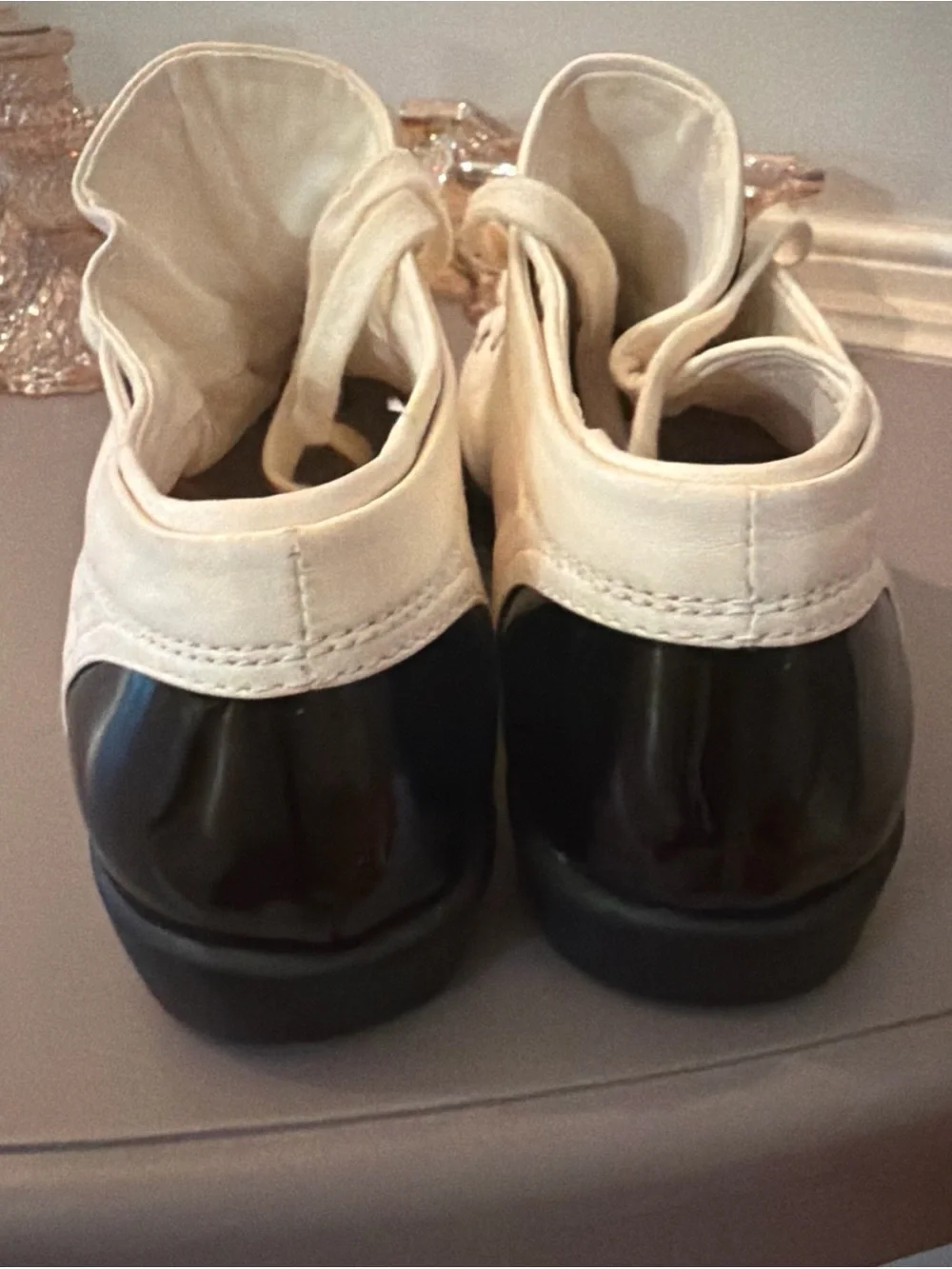 CHANEL lace up